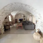 Charmante Maison Provencale Proche D'uzes Willa *