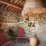 Charmante Maison Provencale Proche D'uzes Willa *
