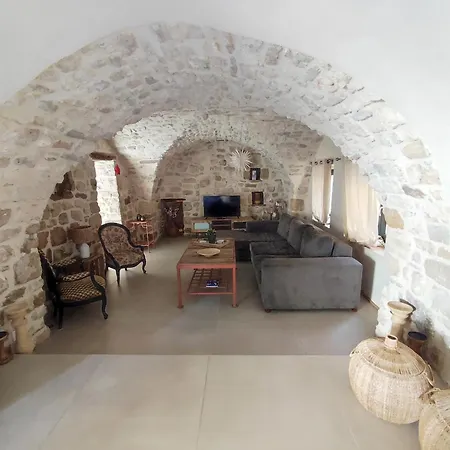 Charmante Maison Provencale Proche D'uzes Vila *