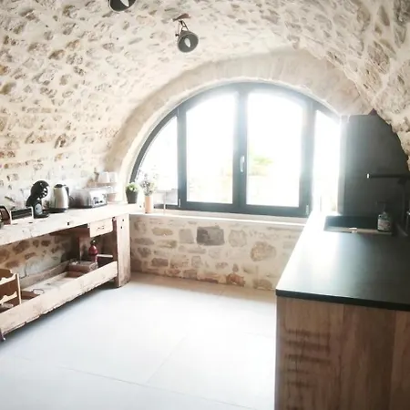 Charmante Maison Provençale Proche D'uzès Villa