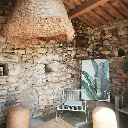 Vila Charmante Maison Provencale Proche D'uzes *